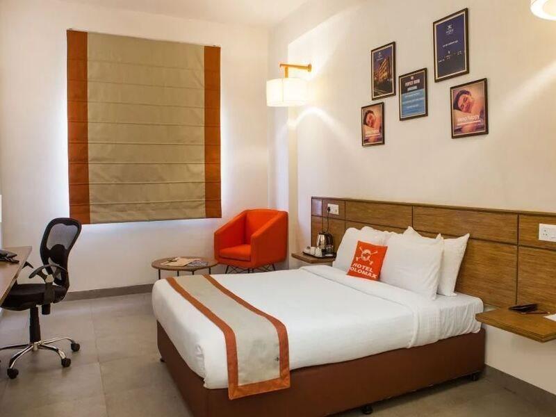 Max Hotels Jabalpur Bagian luar foto