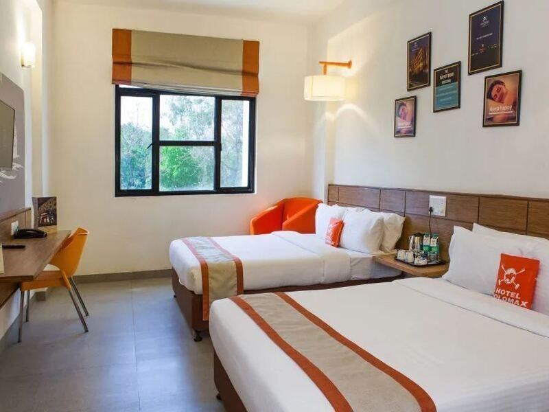 Max Hotels Jabalpur Bagian luar foto