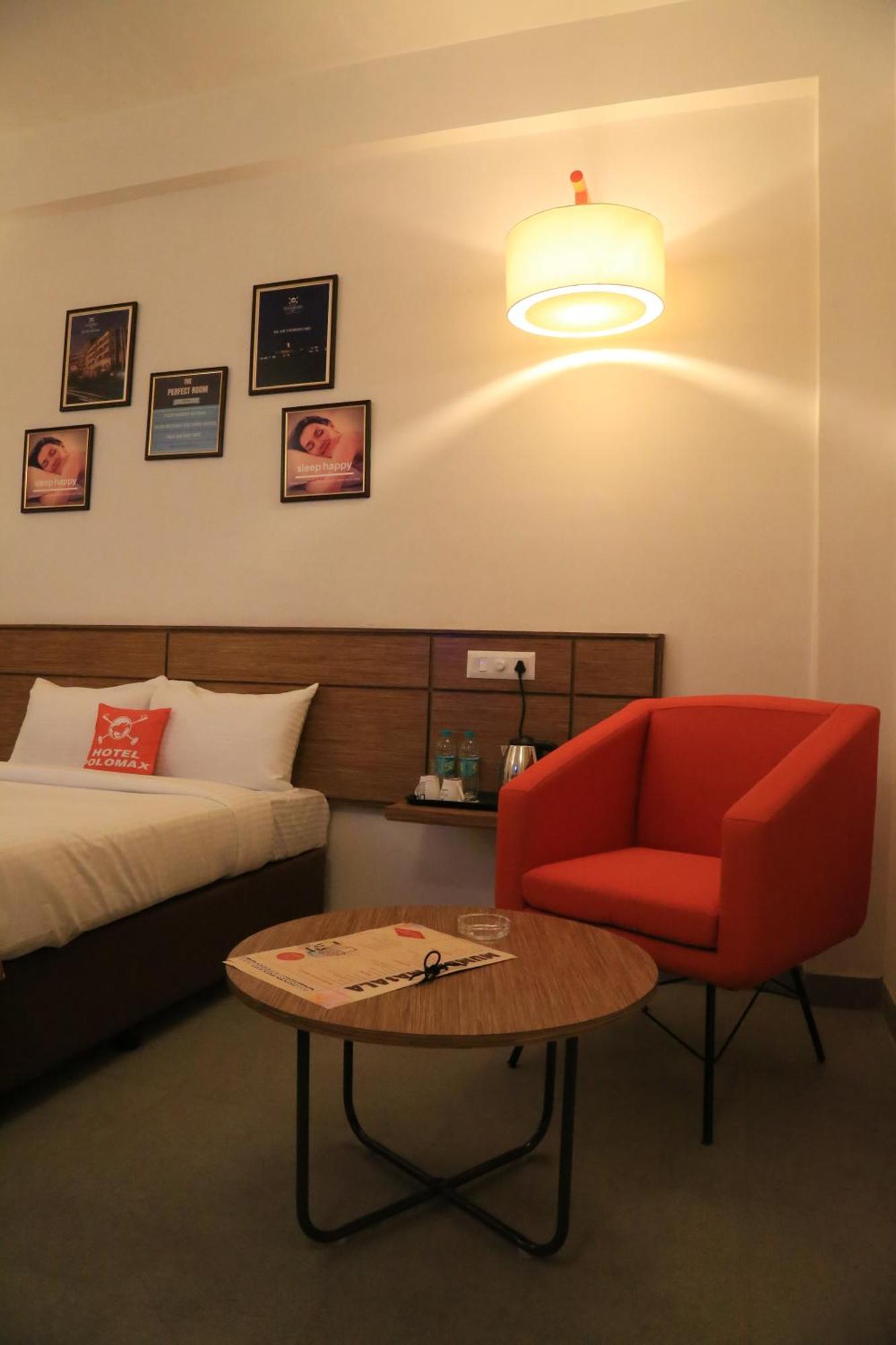 Max Hotels Jabalpur Ruang foto