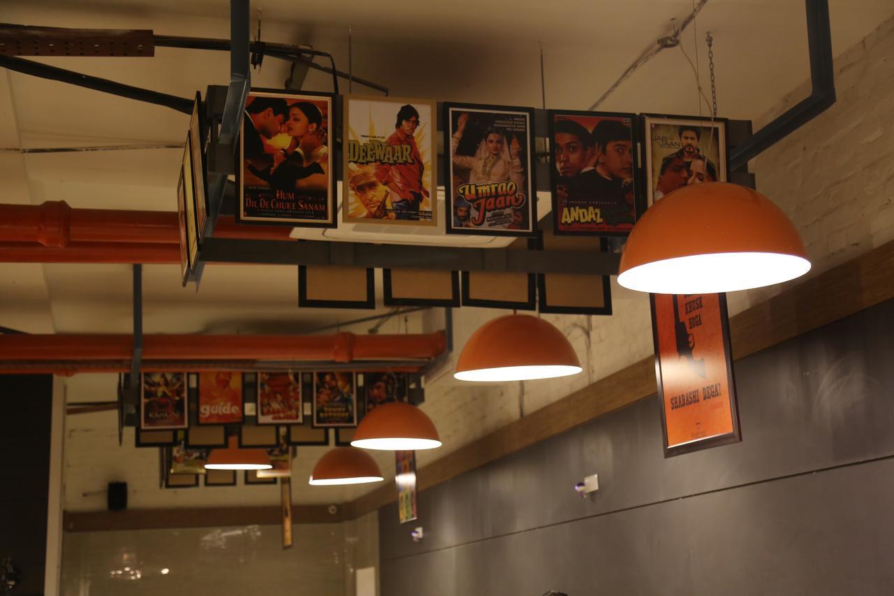 Max Hotels Jabalpur Bagian luar foto