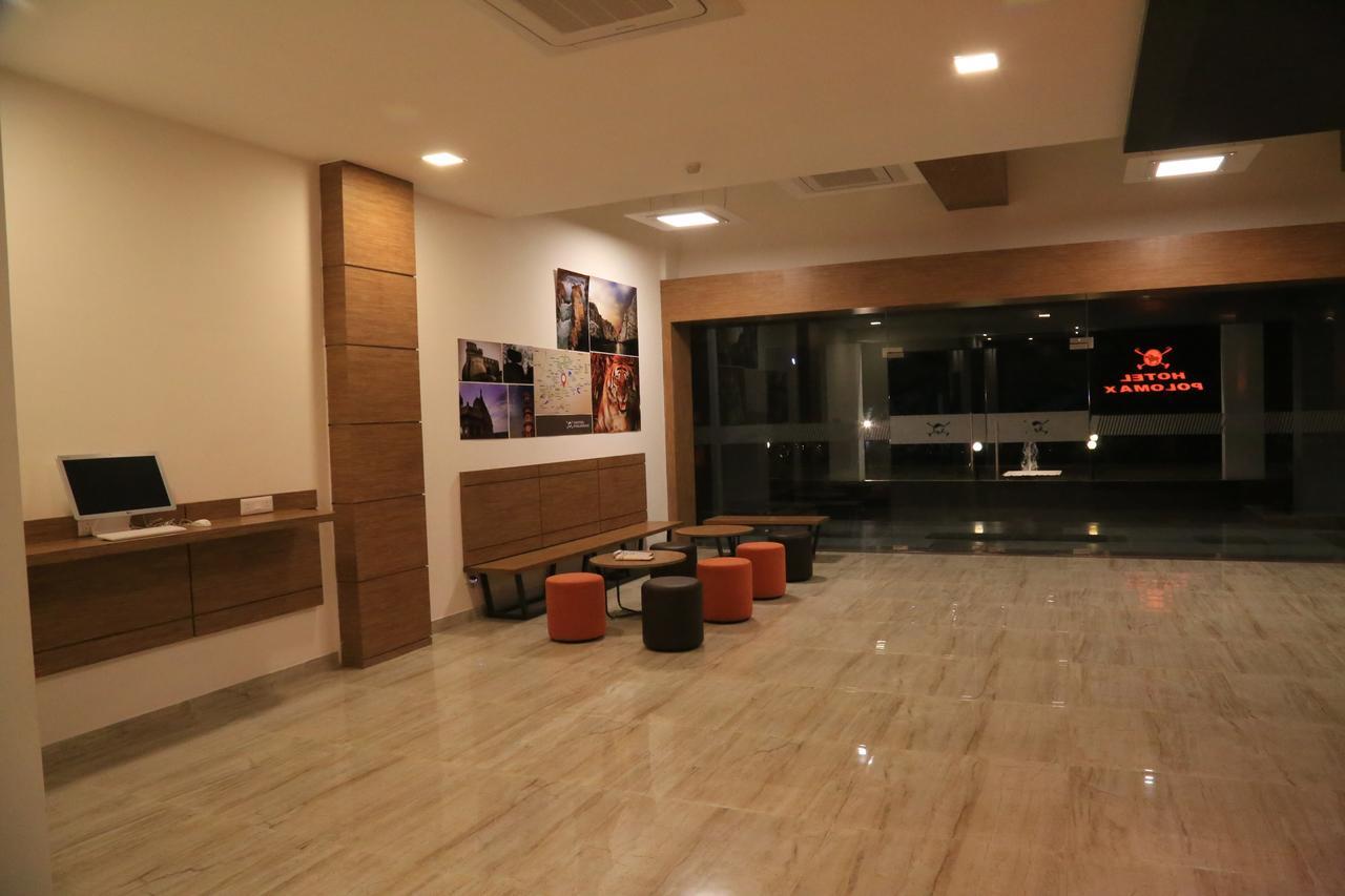 Max Hotels Jabalpur Bagian luar foto