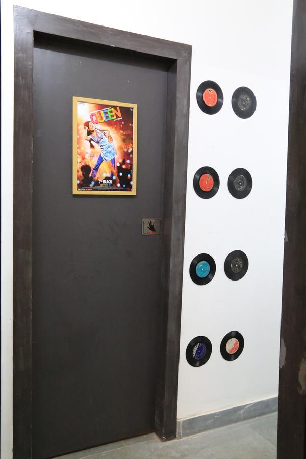 Max Hotels Jabalpur Bagian luar foto