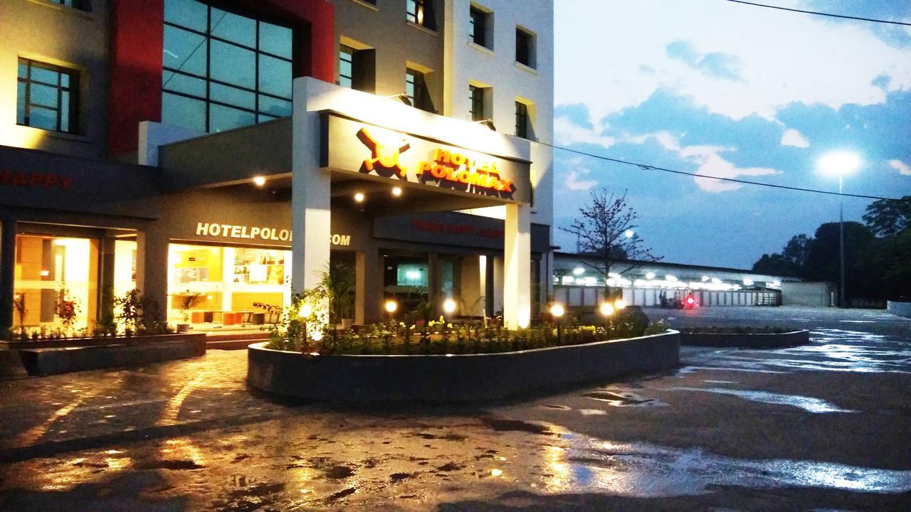 Max Hotels Jabalpur Bagian luar foto